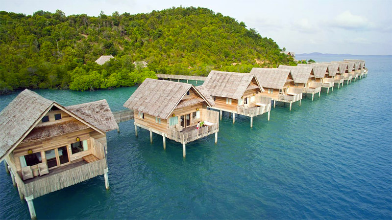 Keindahan Pulau Sepa: Pemandangan spektakuler pantai berpasir putih dan air laut yang jernih di Pulau Sepa