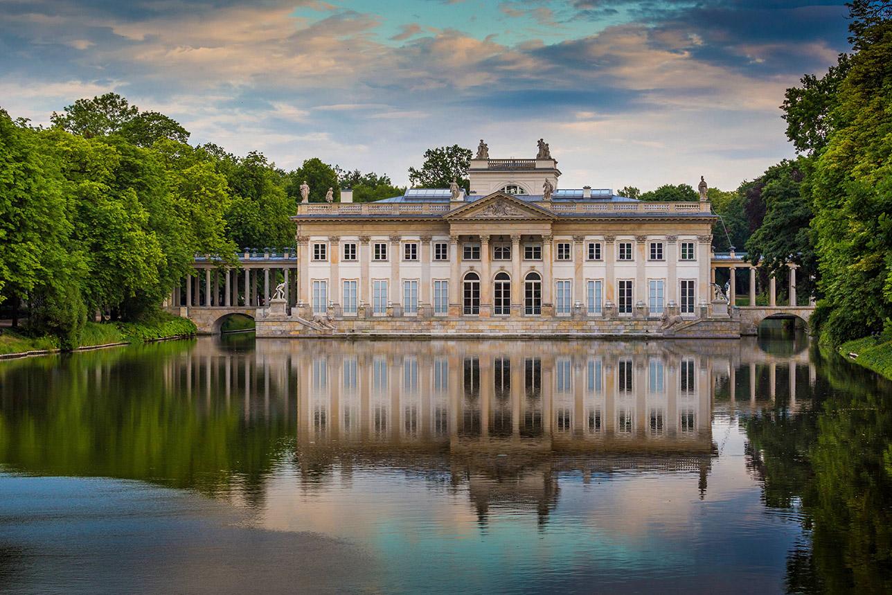 Keindahan Alam di Royal Łazienki Park