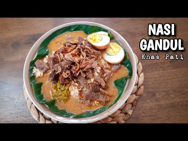 Nasi Gandul: Lezatnya Bikin Lupa Diet, Wajib Coba!
