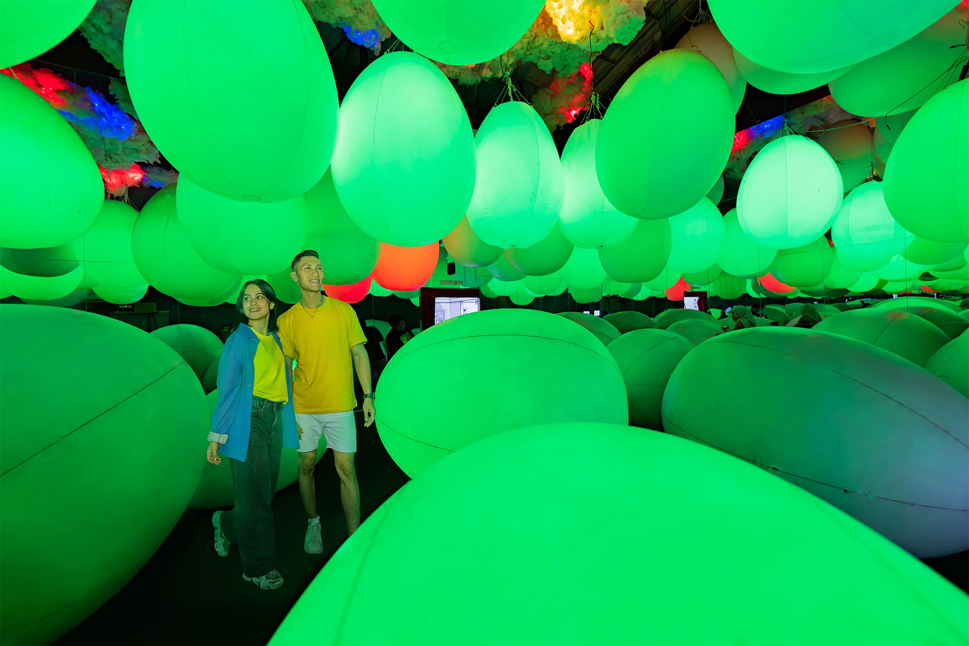 Milenial Glow Garden