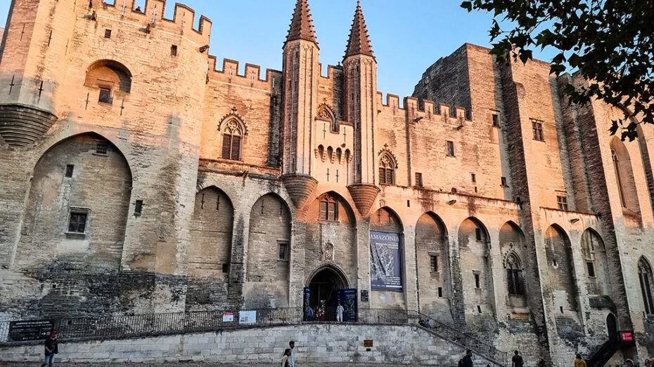 tips mengunjungi Palais des Papes