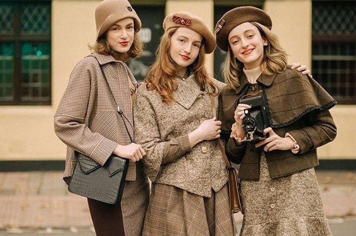 7 Tren Fashion 60-an