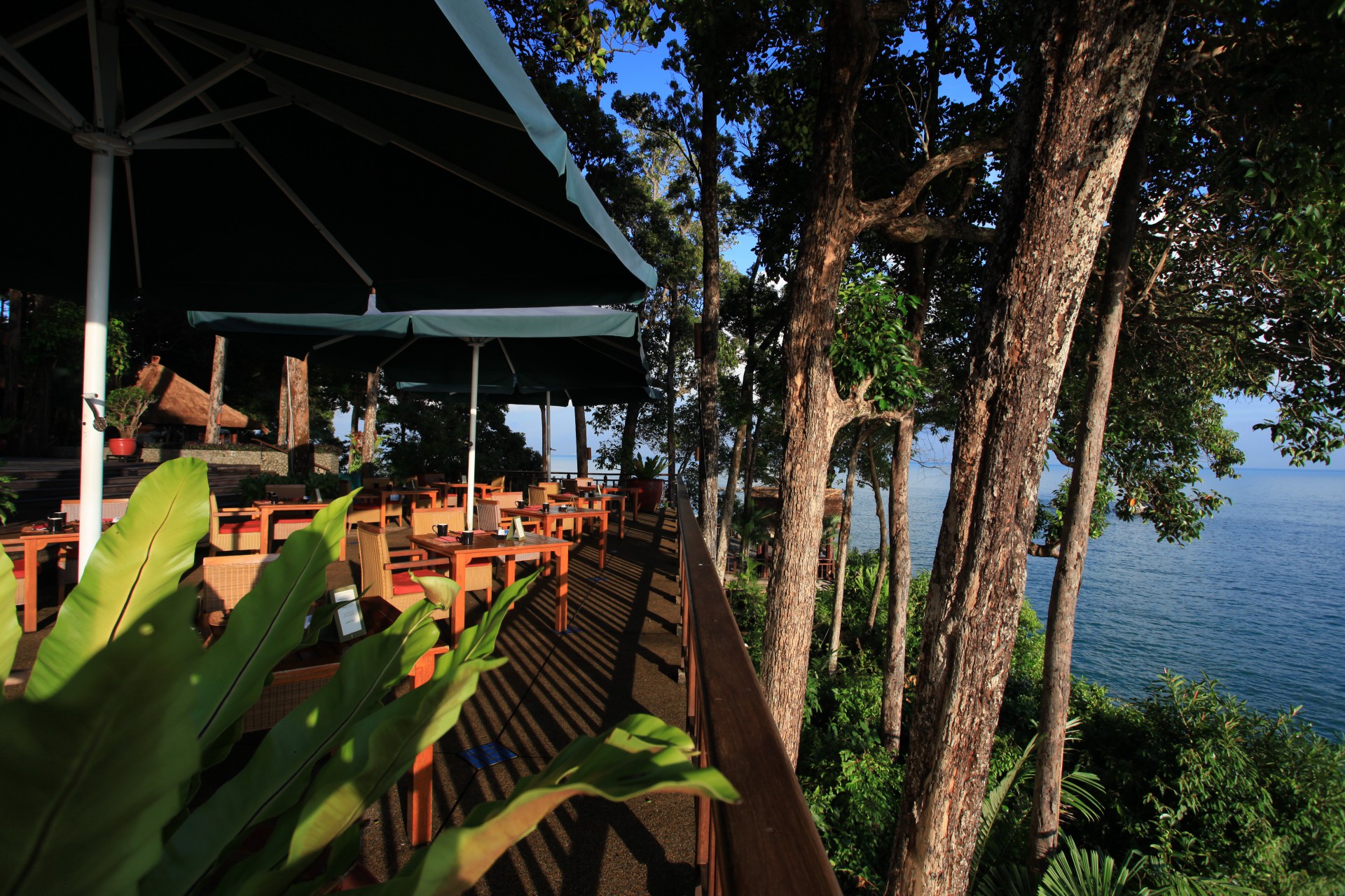 Keunikan Desain Vila di Atas Bukit Banyan Tree Bintan
