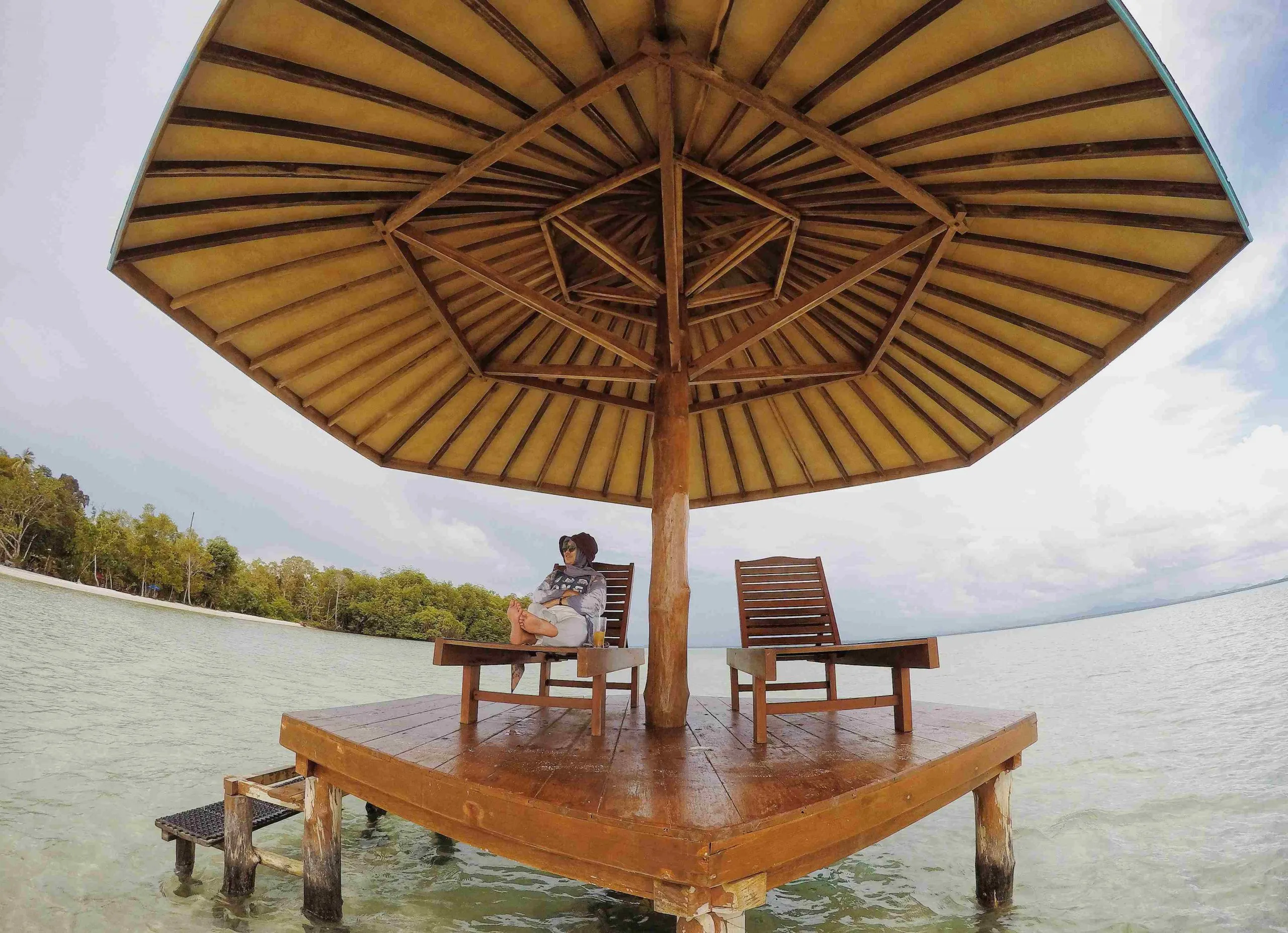 Pulau Leebong: Surga Sunyi yang Mengalirkan Kedamaian di Setiap Langkah 2 Pulau Leebong