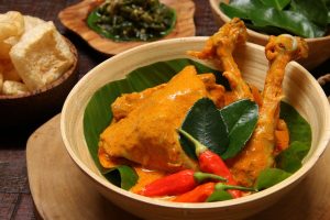 Resep Gulai Ayam Gurih yang Menggoda Selera dan Membuat Suasana Makan Jadi Lebih Hangat
