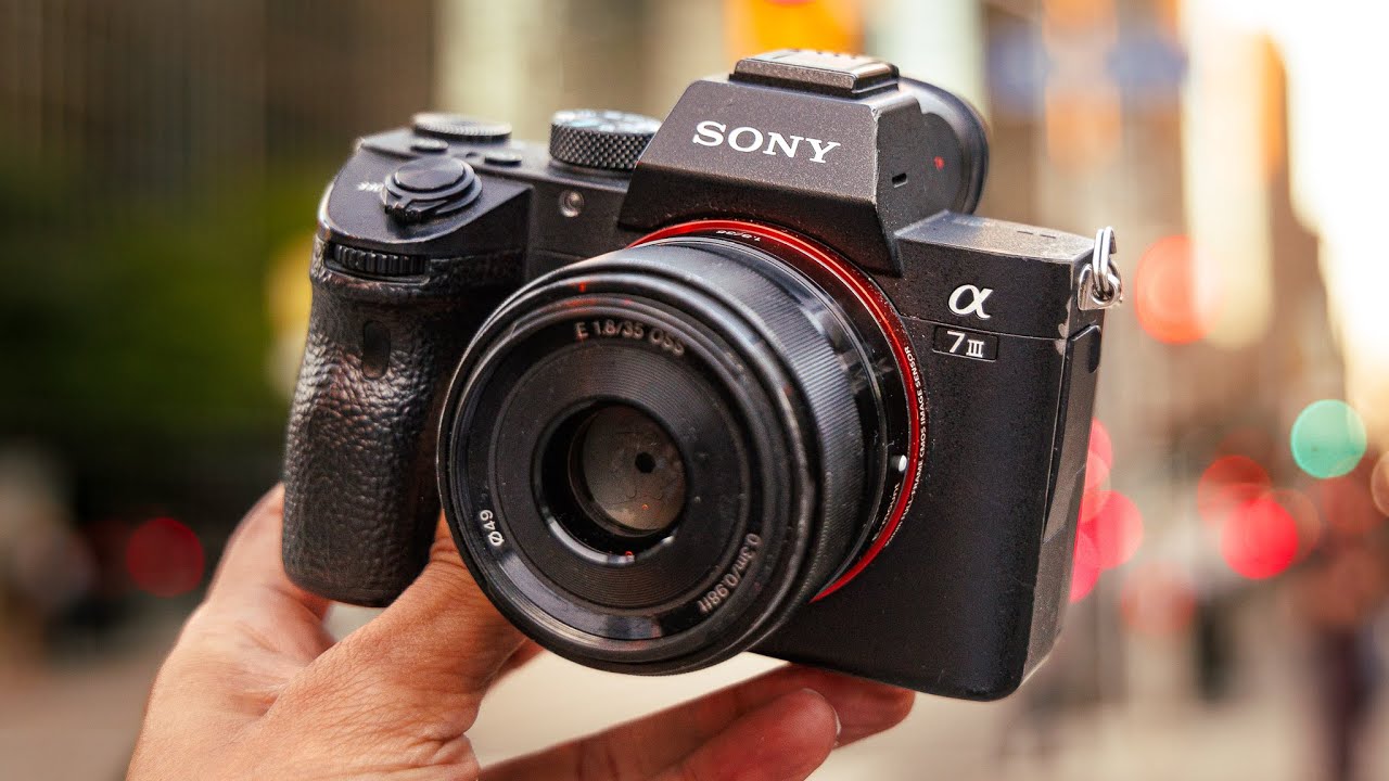 Desain Premium Sony A7III yang Nyaman Digunakan