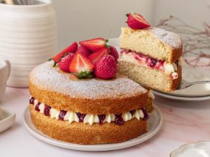 Victoria Sponge, Kue Klasik yang Selalu Berhasil Mencuri Hati Pecinta Hidangan Manis
